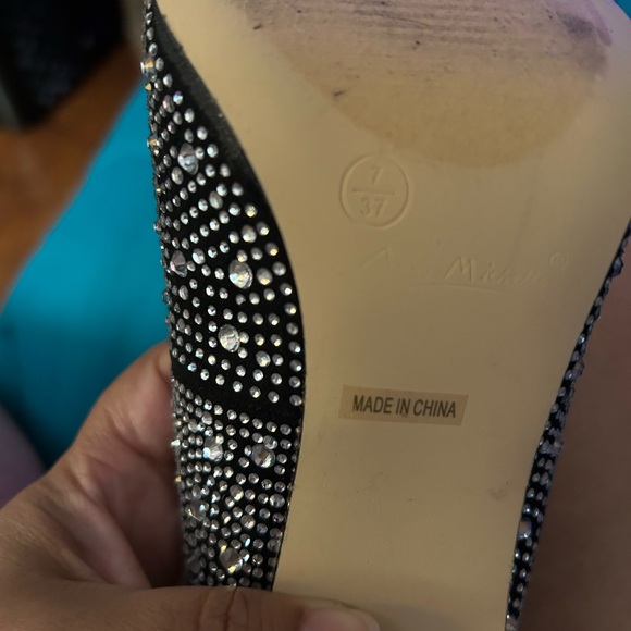 Anne Michelle Heels - Picture 4 of 5